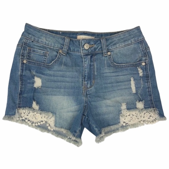 Alter’d State Denim Shorts Destructed Crochet 25 - Picture 2 of 16